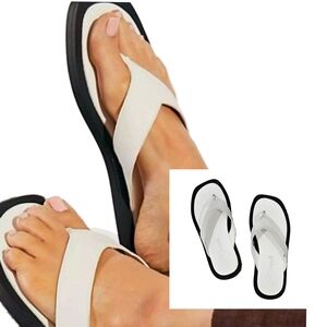 FREE PEOPLE "Waverly" Minimalist Leather Thong Style Square Toe Flip-Flop Sandal